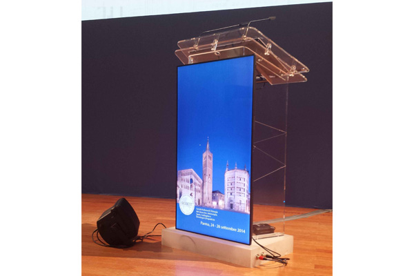 PODIO IN PLEXIGLASS CON CAVALIERE ELETTRONICO